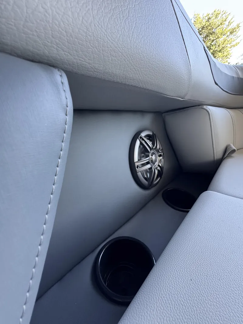 Slide: The Image of Sweetwater SW2086CSE 2026 - 31