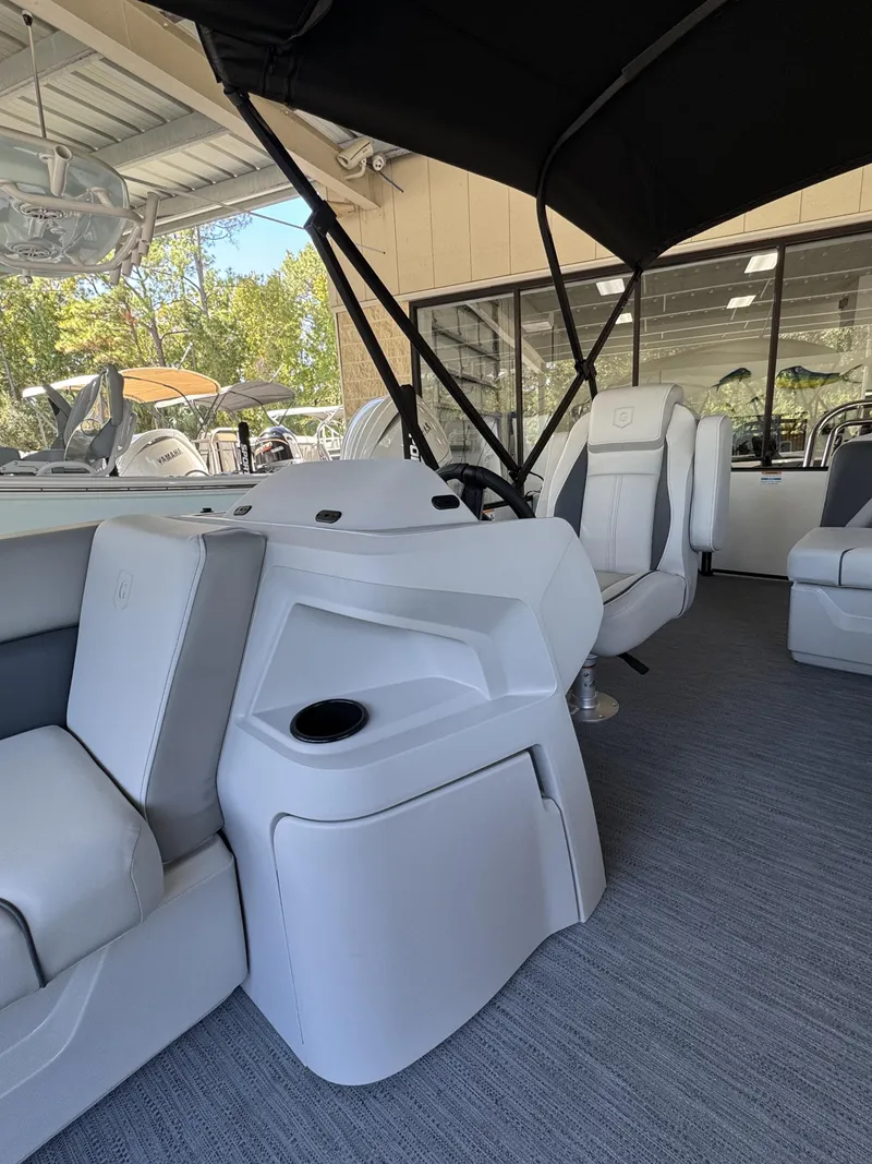 Slide: The Image of Sweetwater SW2086CSE 2026 - 40