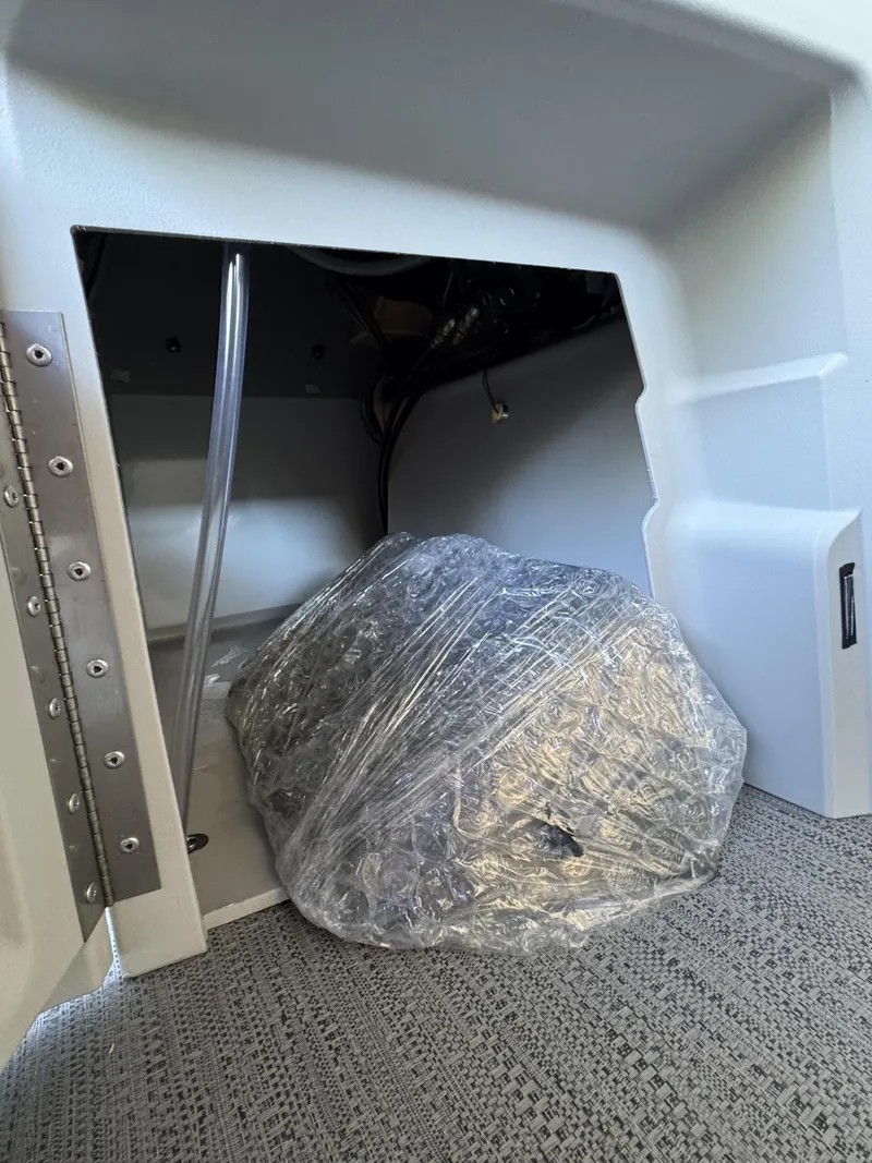 Slide: The Image of Sweetwater SW2086CSE 2026 - 41