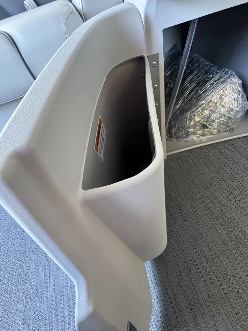 Slide: The Image of Sweetwater SW2086CSE 2026 - 42