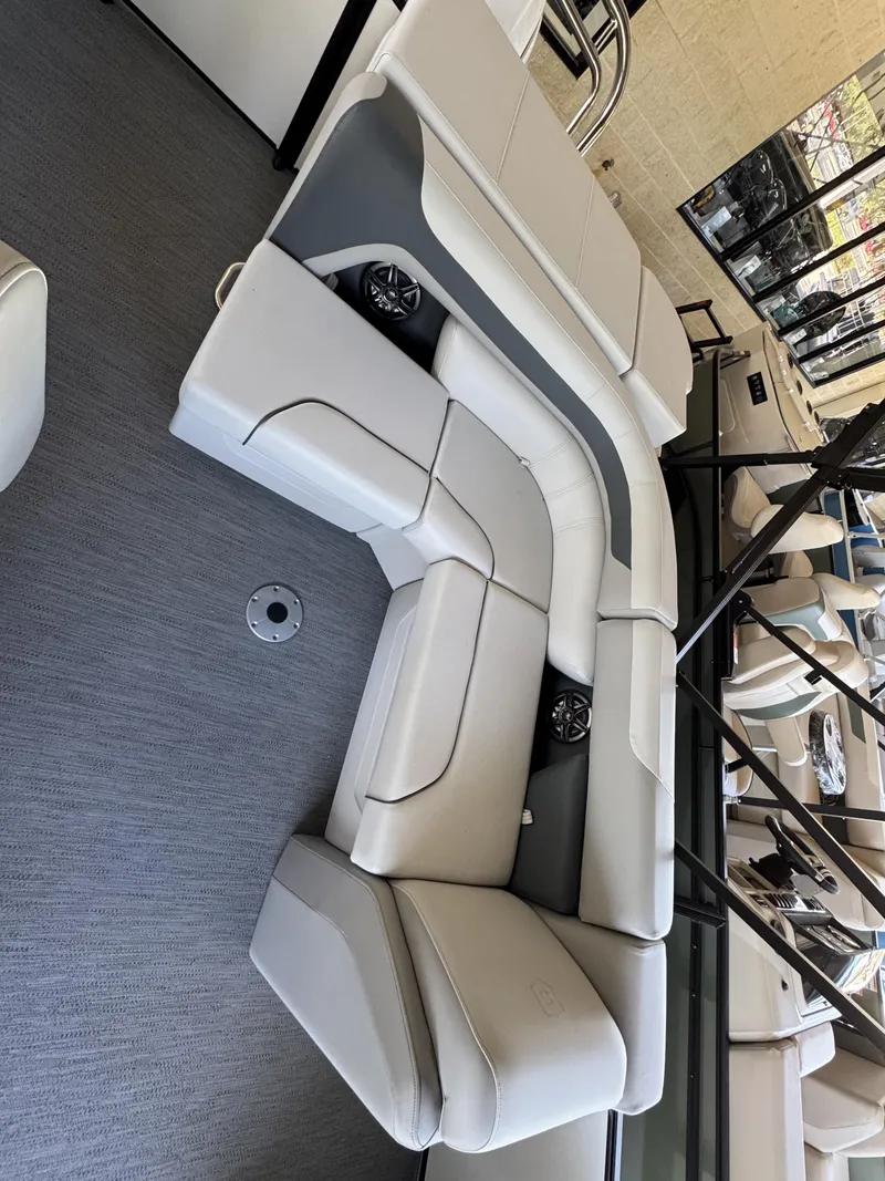 Slide: The Image of Sweetwater SW2086CSE 2026 - 6