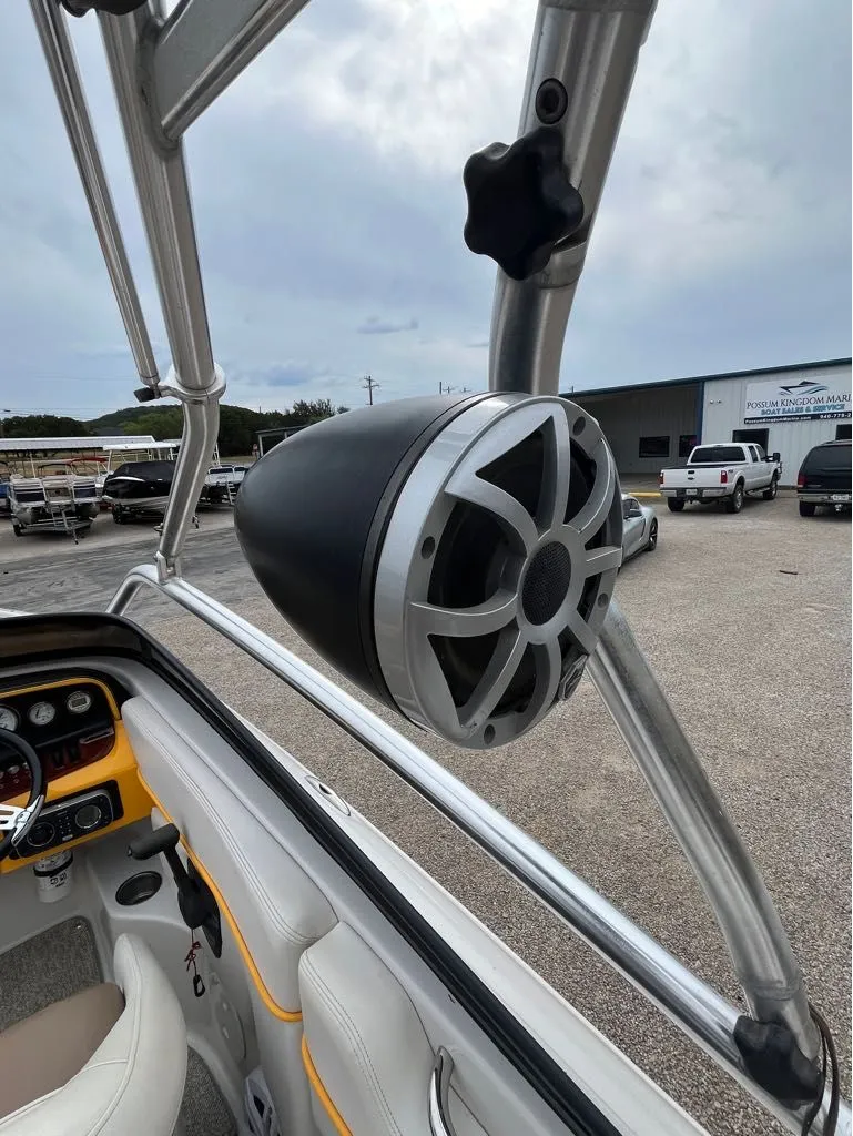 Slide: The Image of Four Winns H 220 SS 2008 - 10