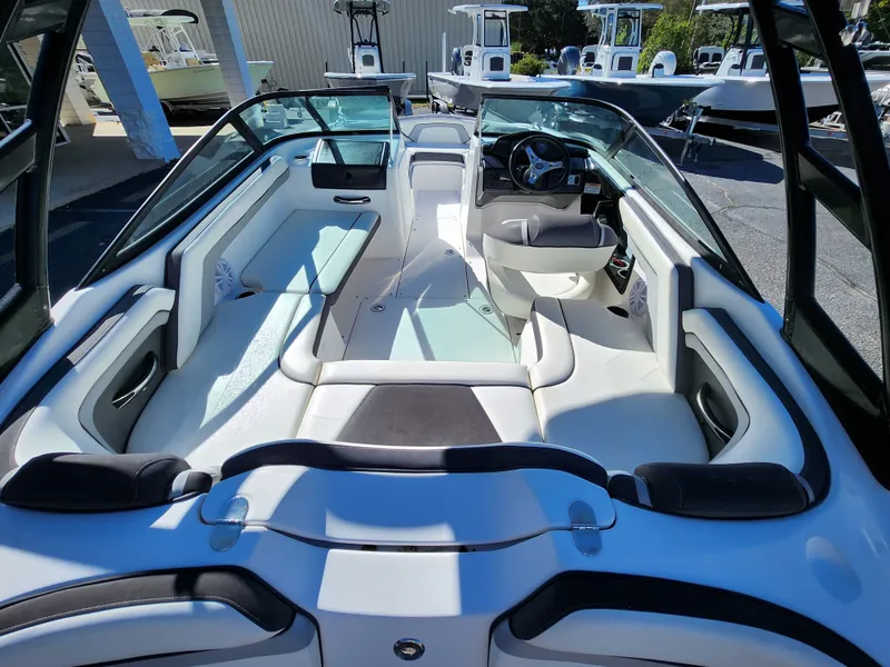 Slide: The Image of Yamaha AR192 2016 - 22