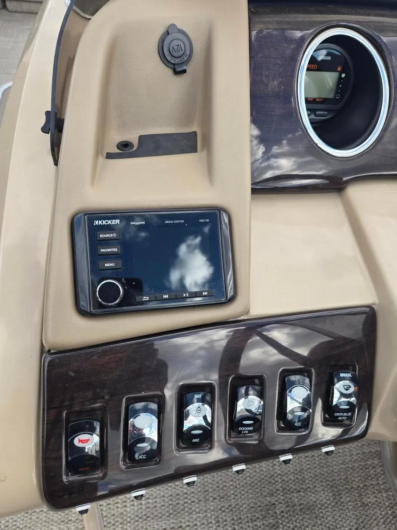 Slide: The Image of Bennington 25QCL ESP TRI 2018 - 15