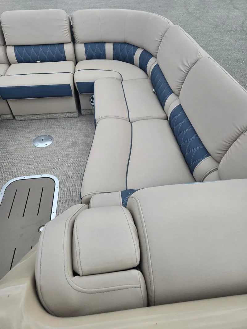 Slide: The Image of Bennington 25QCL ESP TRI 2018 - 19