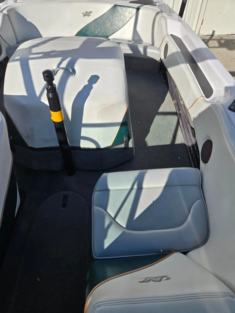 Slide: The Image of Nautique Ski 2001 - 14