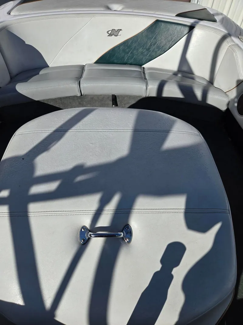 Slide: The Image of Nautique Ski 2001 - 15