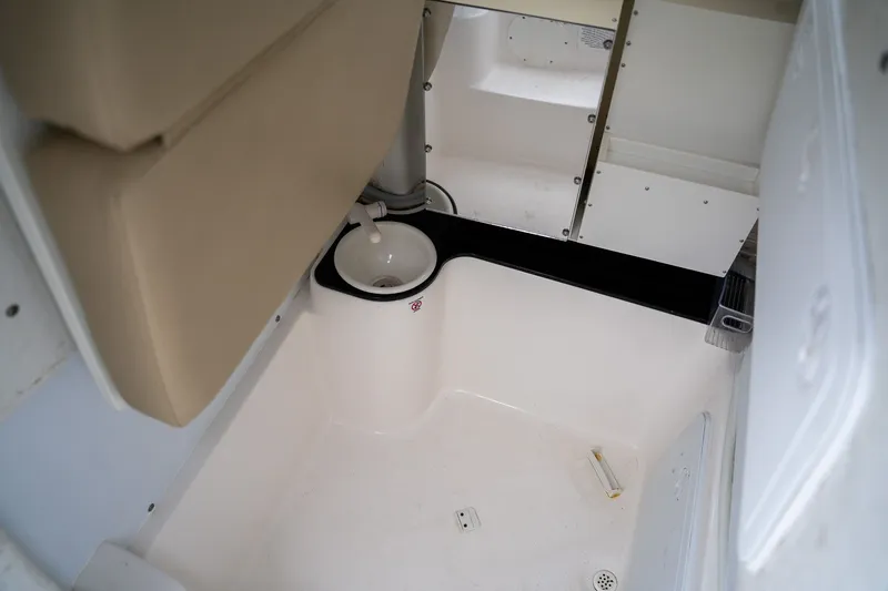 Slide: The Image of Sea Fox 266 Commander 2018 - 15