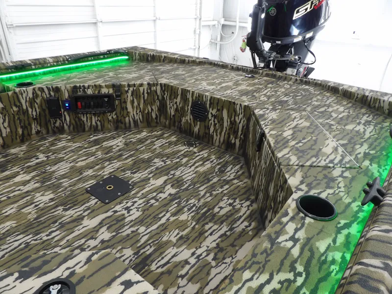 Slide: The Image of Avid 18 Commander 2026 - 19