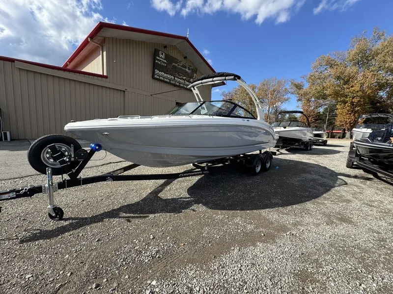 Slide: The Image of Chaparral 23 SSi 2026 - 3