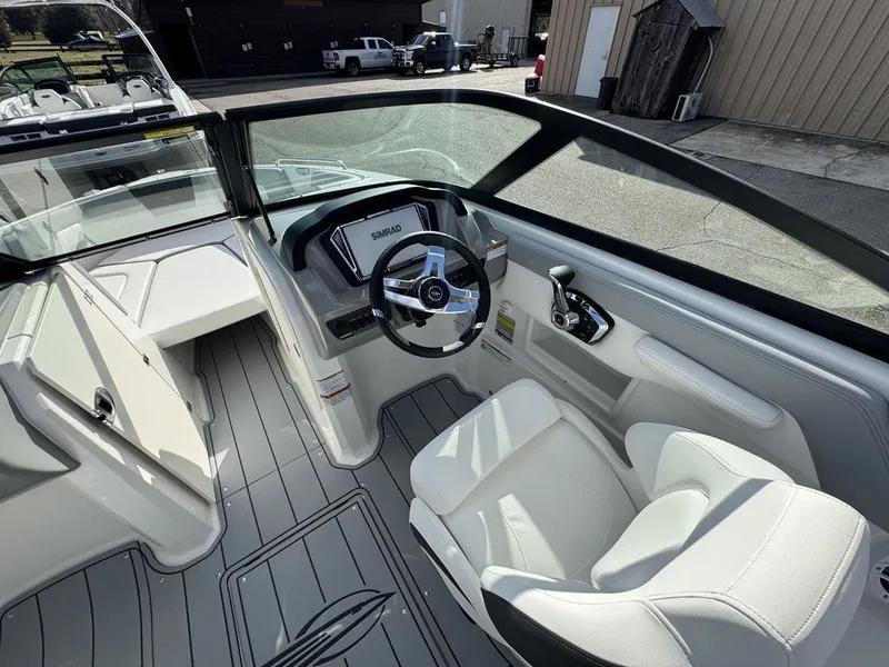 Slide: The Image of Chaparral 23 SSi 2026 - 6