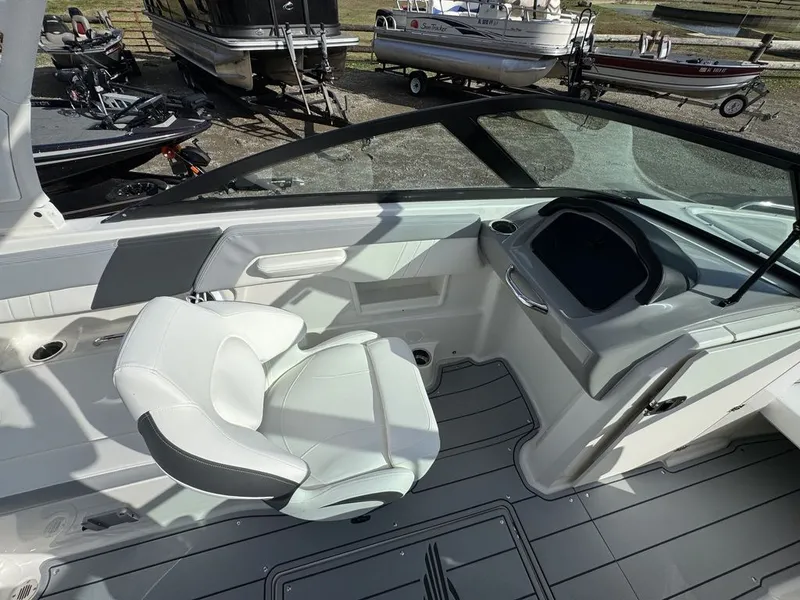 Slide: The Image of Chaparral 23 SSi 2026 - 7