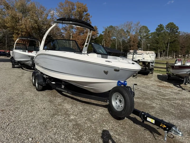 Slide: The Image of Chaparral 21 SSi 2026 - 6