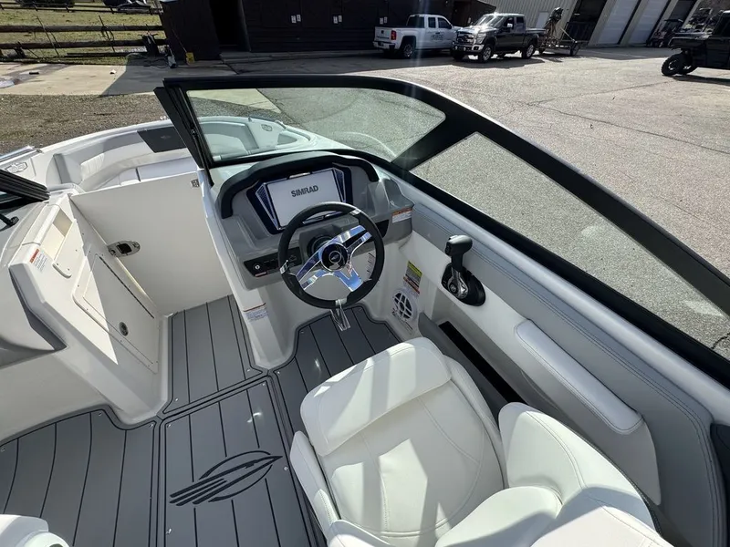 Slide: The Image of Chaparral 21 SSi 2026 - 7