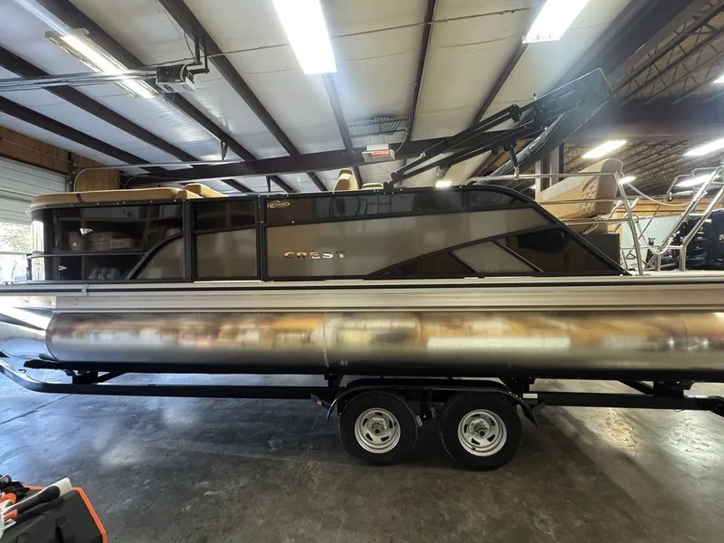 The Image of Crest Conquest 230 SLRC 2026 - 0