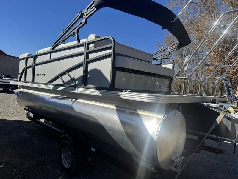 Slide: The Image of Crest CONQUEST SE 200 2026 - 2