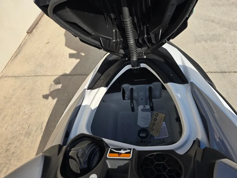 Slide: The Image of Sea-Doo GTI 130 2026 - 10