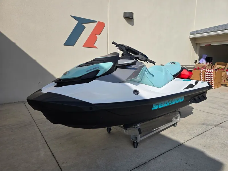 Slide: The Image of Sea-Doo GTI 130 2026 - 4