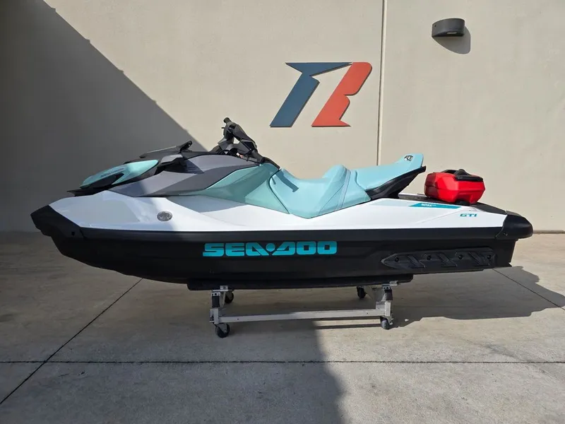 Slide: The Image of Sea-Doo GTI 130 2026 - 5