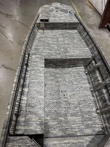 Slide: The Image of War Eagle 548LDV W/Suzuki 40 2026 - 6