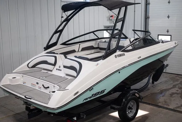 Slide: The Image of Yamaha AR195 2026 - 3