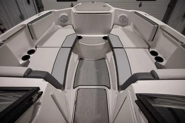 Slide: The Image of Yamaha SX220 2026 - 11