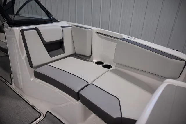 Slide: The Image of Yamaha AR220 2026 - 13