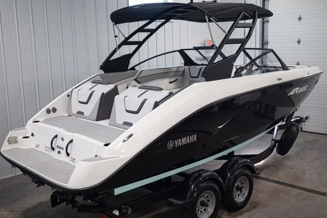 Slide: The Image of Yamaha AR220 2026 - 3