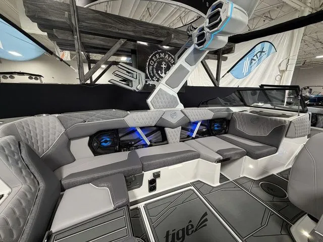 Slide: The Image of Tigé 24RZX 2026 - 14