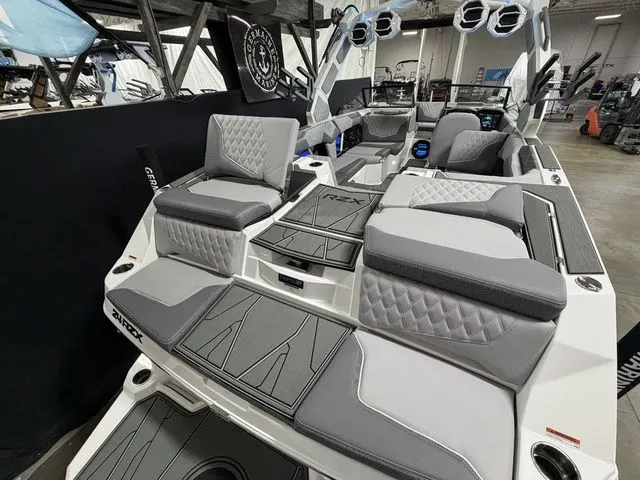 Slide: The Image of Tigé 24RZX 2026 - 7