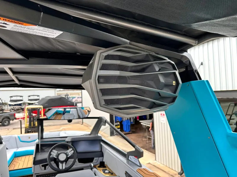 Slide: The Image of Nautique G25 2025 - 12