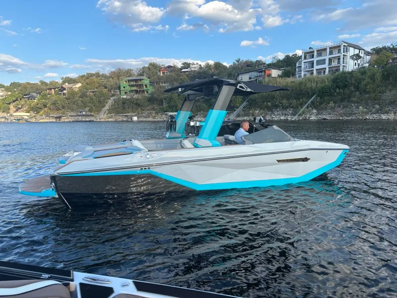 Slide: The Image of Nautique G25 2025 - 5