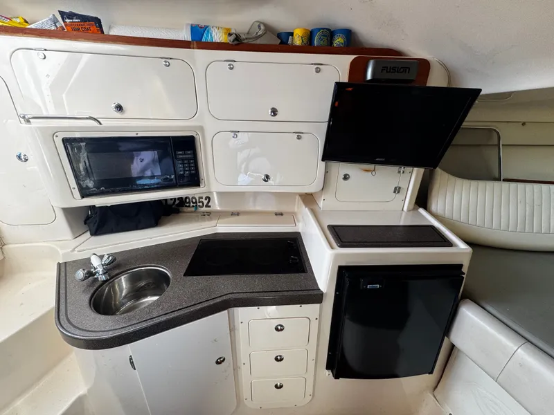 Slide: The Image of Grady-White Express 330 2002 - 10