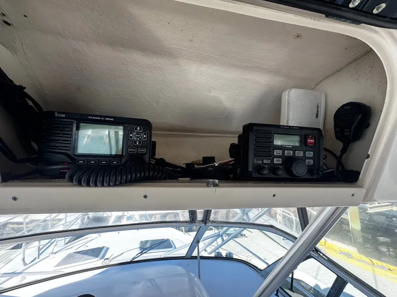 Slide: The Image of Grady-White Express 330 2002 - 15