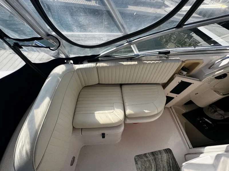 Slide: The Image of Grady-White Express 330 2002 - 17