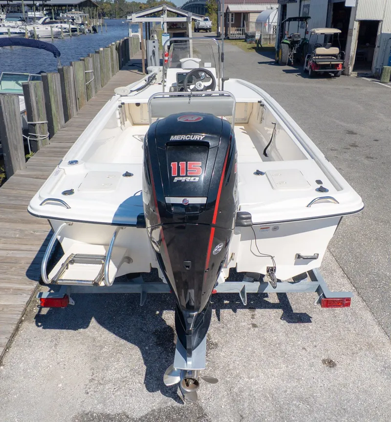 Slide: The Image of Mako Pro Skiff 19 CC 2021 - 3