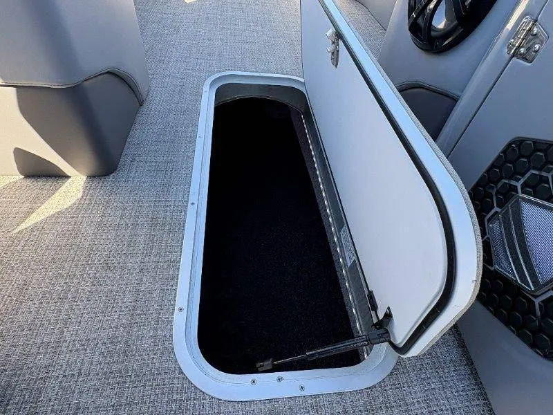 Slide: The Image of South Bay 500 3.0 Saltwater Ed. 2023 - 24