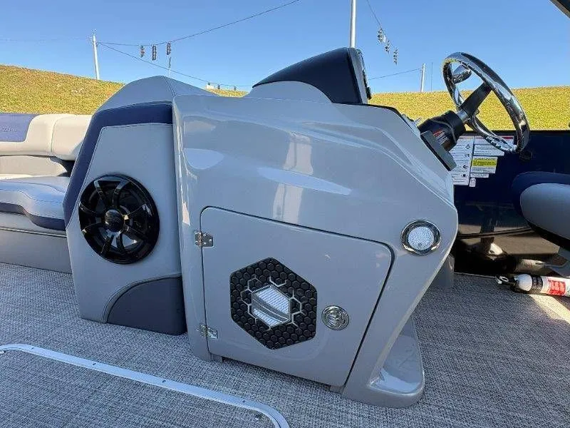 Slide: The Image of South Bay 500 3.0 Saltwater Ed. 2023 - 46