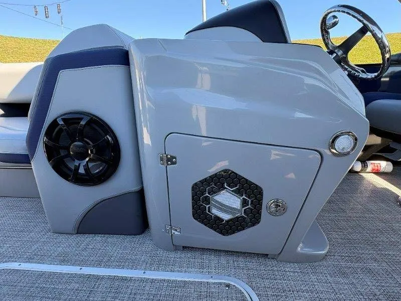 Slide: The Image of South Bay 500 3.0 Saltwater Ed. 2023 - 51