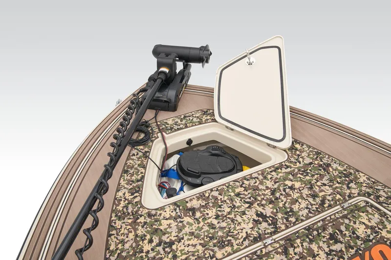 Slide: The Image of Mako 18 Pro Skiff Backwater Edition 2026 - 12