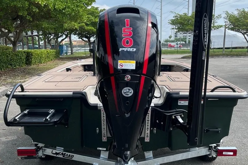 Slide: The Image of 2026 Mako 18 Pro Skiff Backwater Edition with 150 Pro outboard motor. - 3