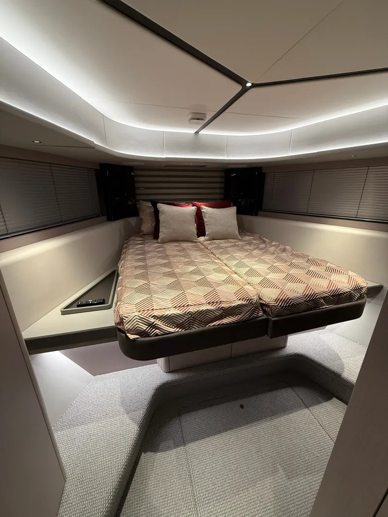 Slide: The Image of Sunseeker Predator 55 2025 - 16