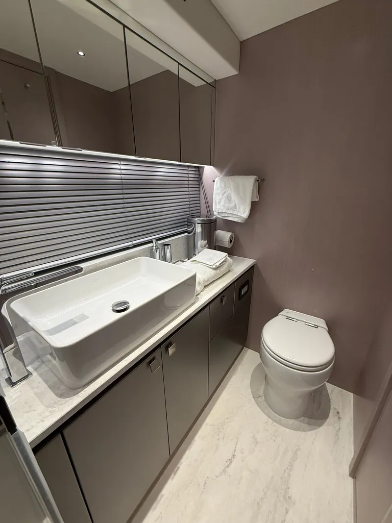 Slide: The Image of Sunseeker Predator 55 2025 - 20