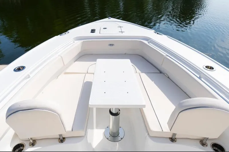 Slide: The Image of Livewell compartment on 2026 Sea Hunt Ultra 275 SE boat. - 10
