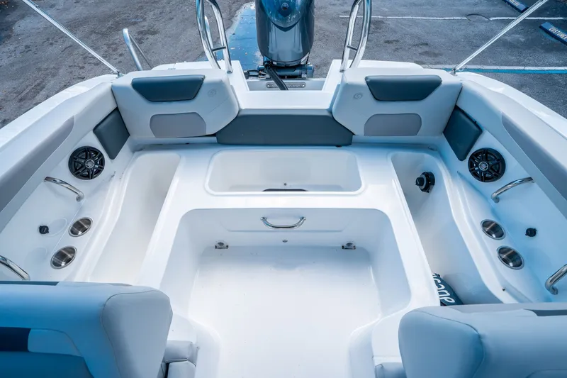 Slide: The Image of Hurricane SunDeck 2050 OB 2026 - 21