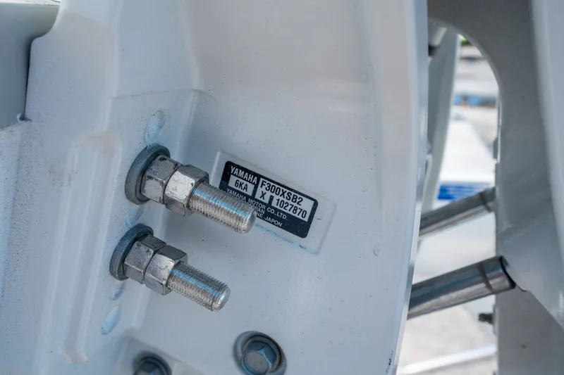 Slide: The Image of Sea Hunt Ultra 255 SE 2026 - 28