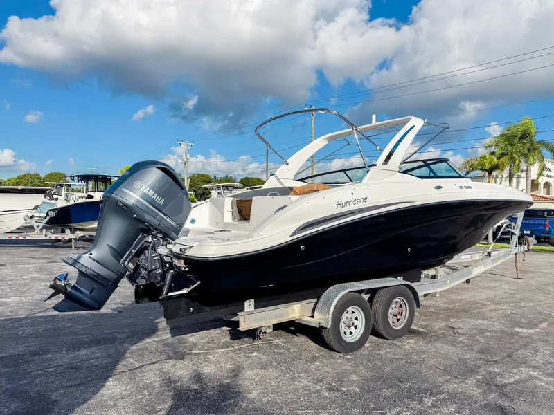 Slide: The Image of Hurricane SunDeck 2690 OB 2026 - 2