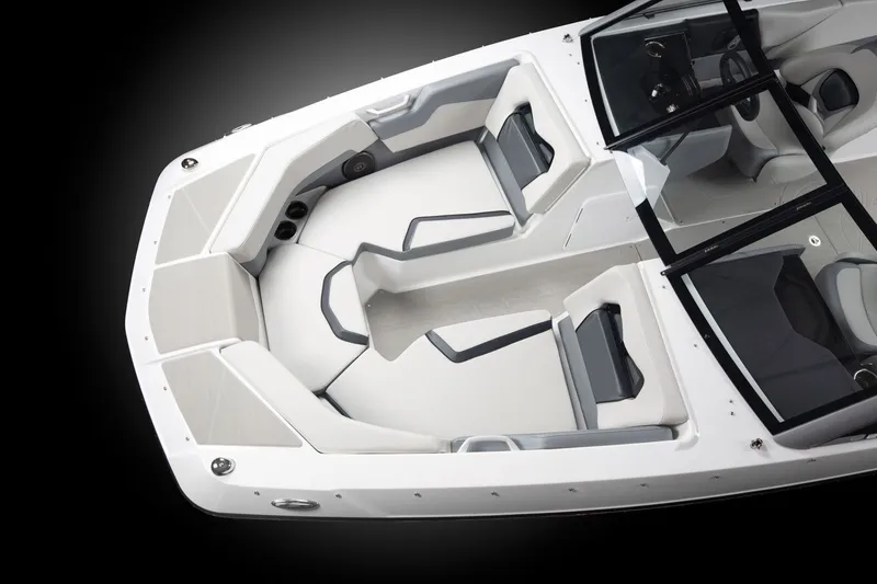 Slide: The Image of Scarab 235 SE 2026 - 6