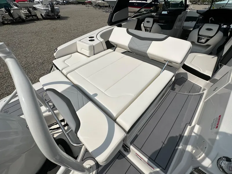 Slide: The Image of Chaparral 270 OSX 2023 - 59