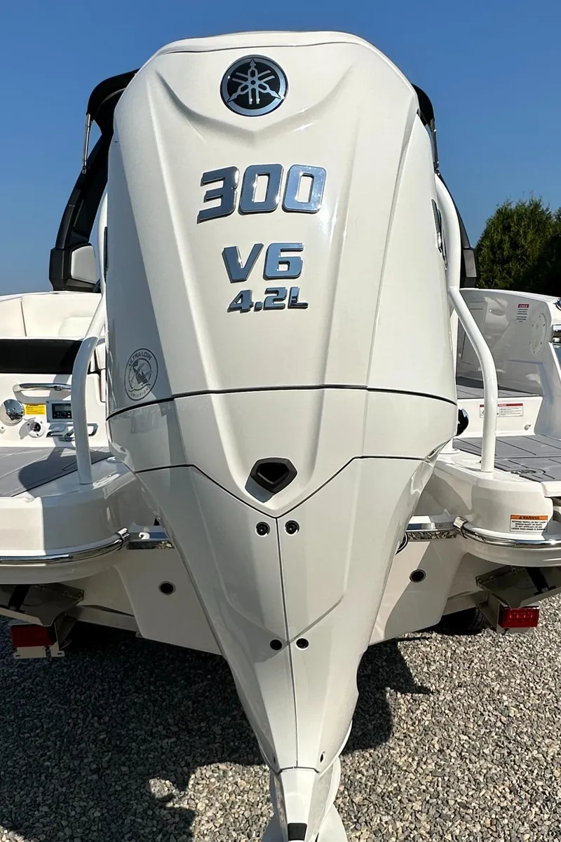 Slide: The Image of Chaparral 270 OSX 2023 - 69